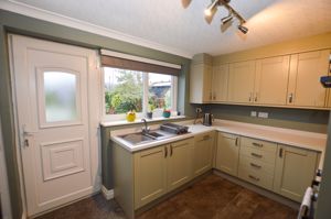 Kitchen- click for photo gallery
